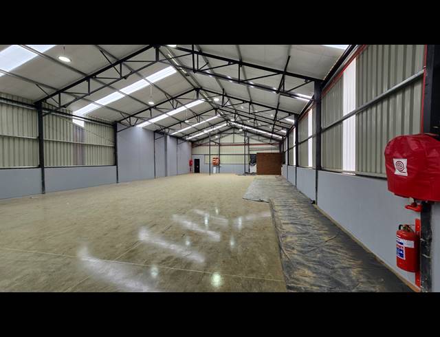 751M² WAREHOUSE TO LET IN EASTLEIGH